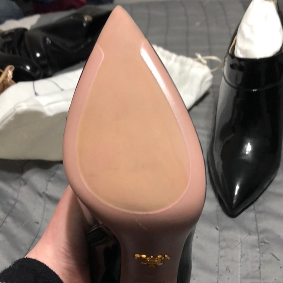 Prada heels - Picture 5 of 6